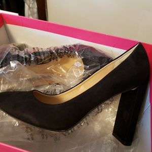 🔥🔥*SALE*🤗🤗Suede Beautiful Black shoes🔥🔥